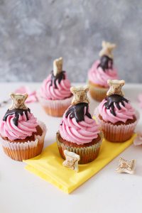 Cupcakes mit Erdbeer Topping 2
